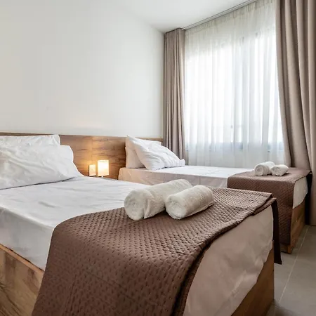Appartamento Modern & Airy 2 Bedroom In Ibragg *
