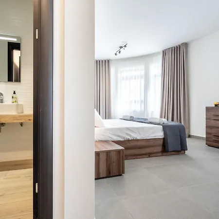 Modern & Airy 2 Bedroom In Ibragg Appartamento