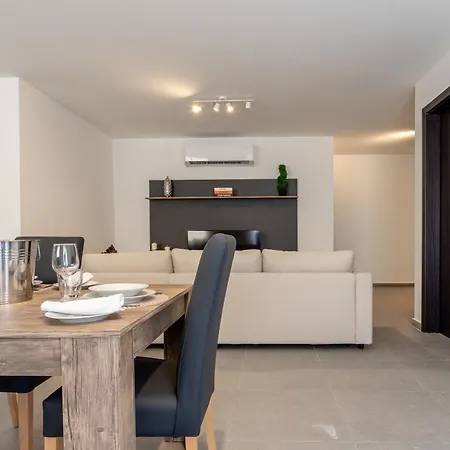 Modern & Airy 2 Bedroom In Ibragg Appartamento Is-Swieqi