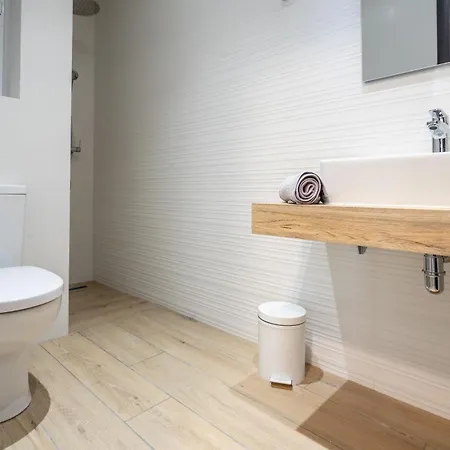 Modern & Airy 2 Bedroom In Ibragg Apartamento *