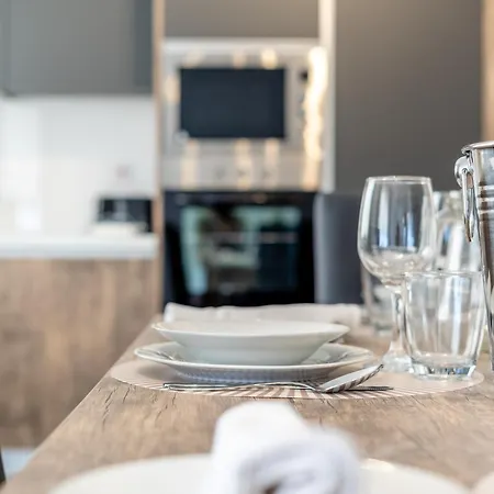 Lejlighed Modern & Airy 2 Bedroom In Ibragg *